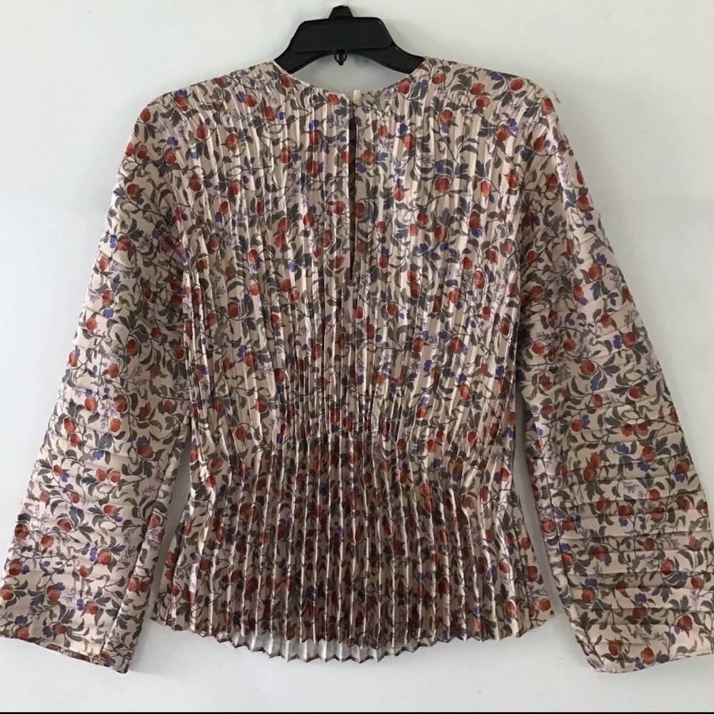 Vince Multicolor Floral Blouse Women’s
Size: XL - Picture 5 of 13